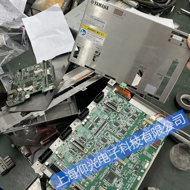 雅馬哈YAMAHA機器人控制器維修電話 伺服驅動器報警?